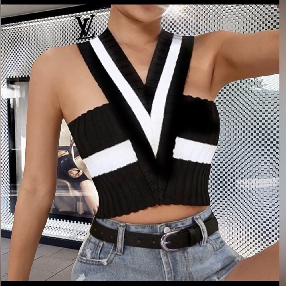 Knitted Halter Tank top. - Picture 13 of 15